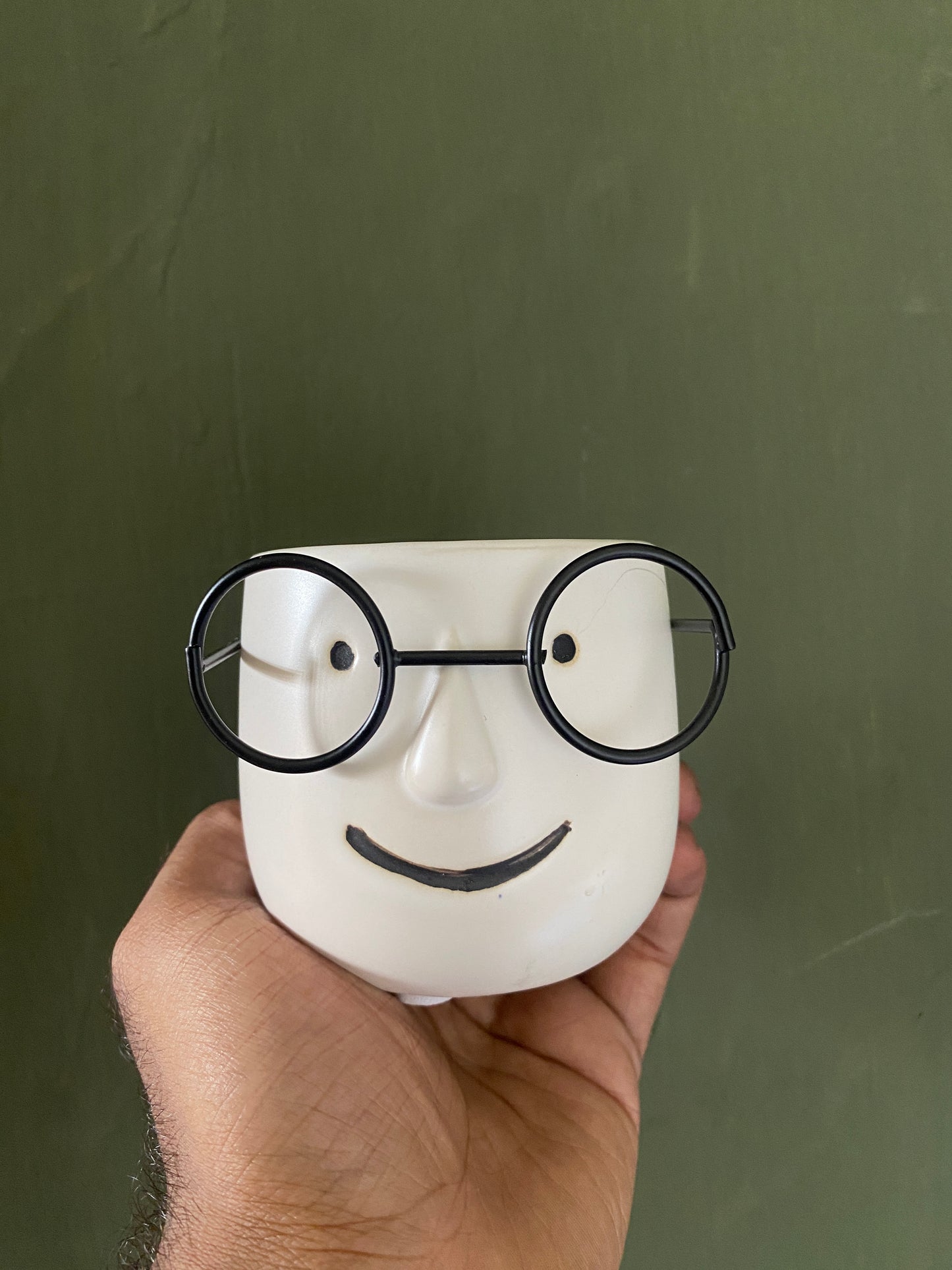 White specs ceramic planter
