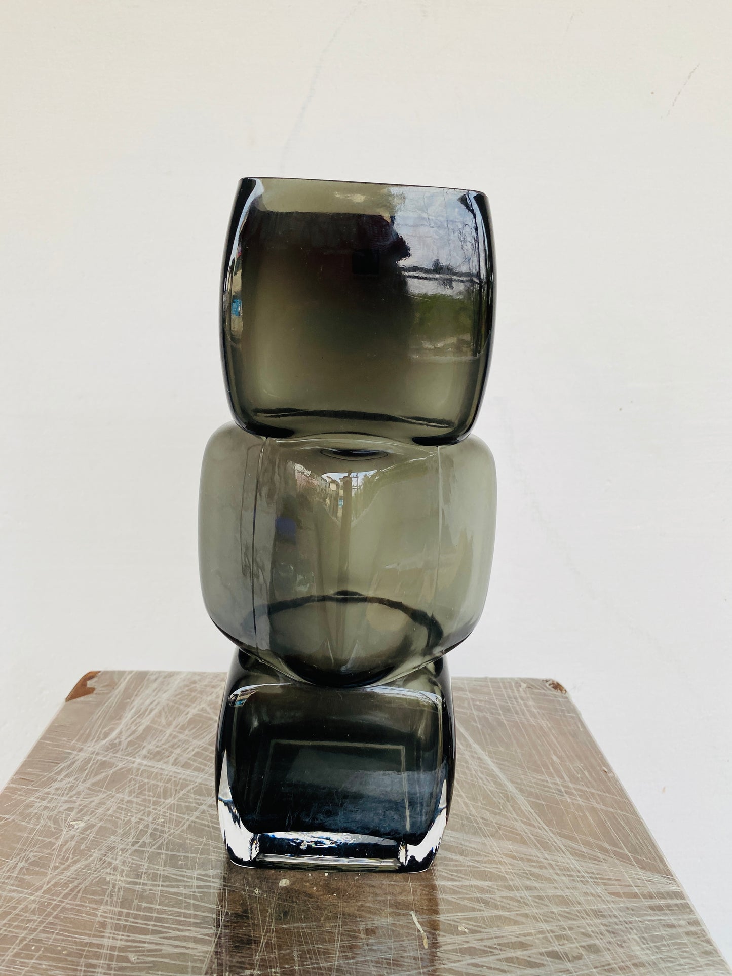 Premium Imported Designer black Glass Vase showpiece– Limited Edition