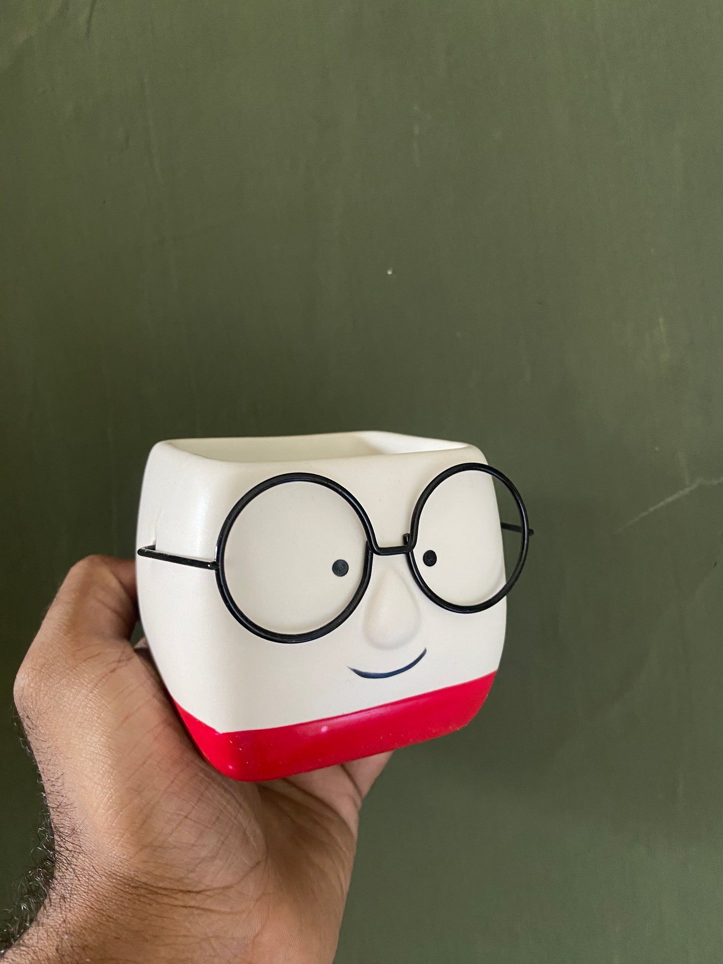 White red specs ceramic planter