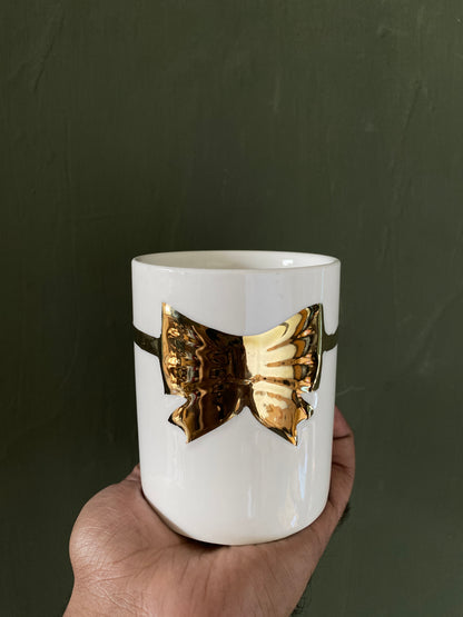 White golden ribbon designed ceramic planter