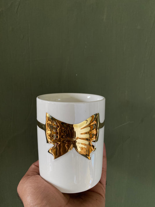 White golden ribbon designed ceramic planter