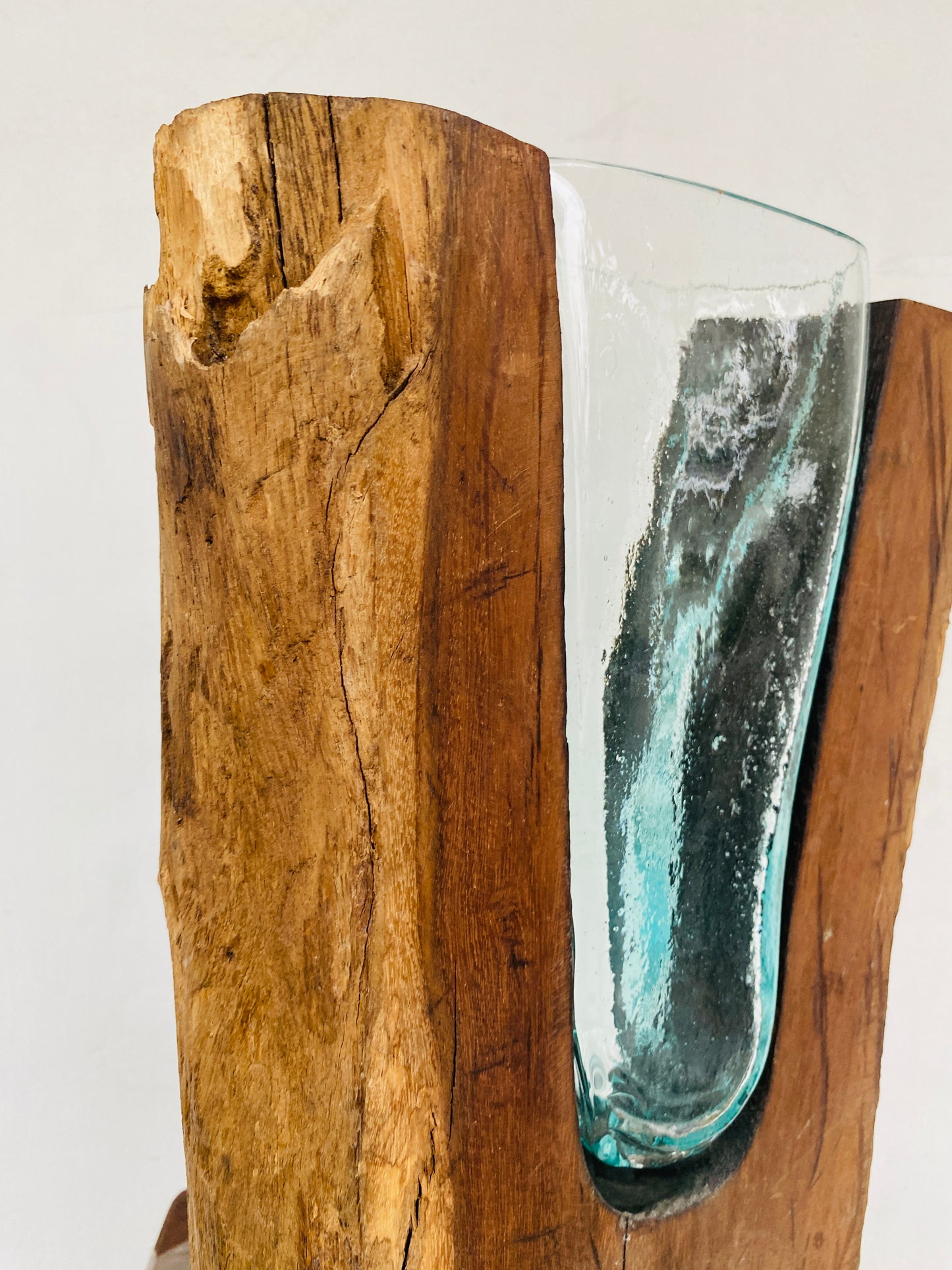 Molten Glass on teak Driftwood(Forestwall)
