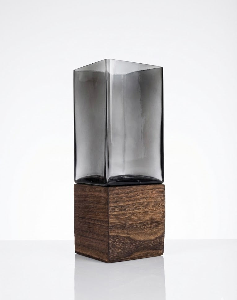 Premium Imported Designer Glass Vase showpiece 03– Limited Edition