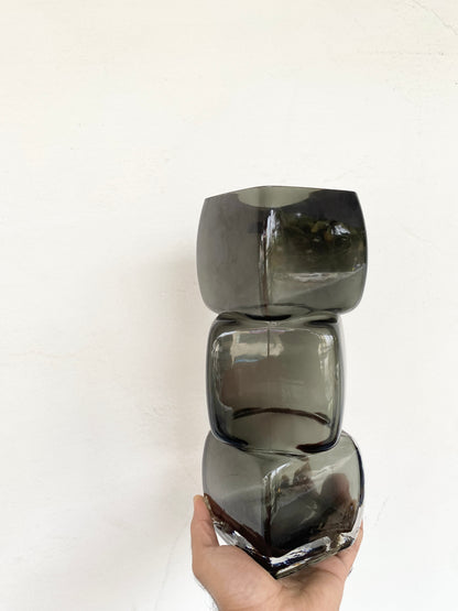 Premium Imported Designer black Glass Vase showpiece– Limited Edition