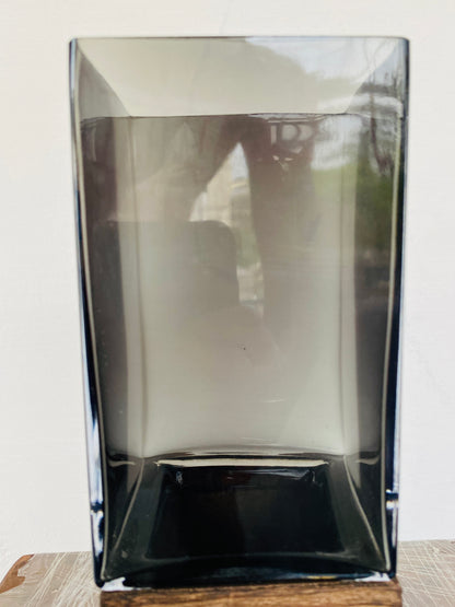 Premium Imported Designer Glass Vase showpiece 03– Limited Edition