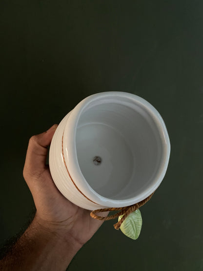 White leaf hanging medium ceramic planter