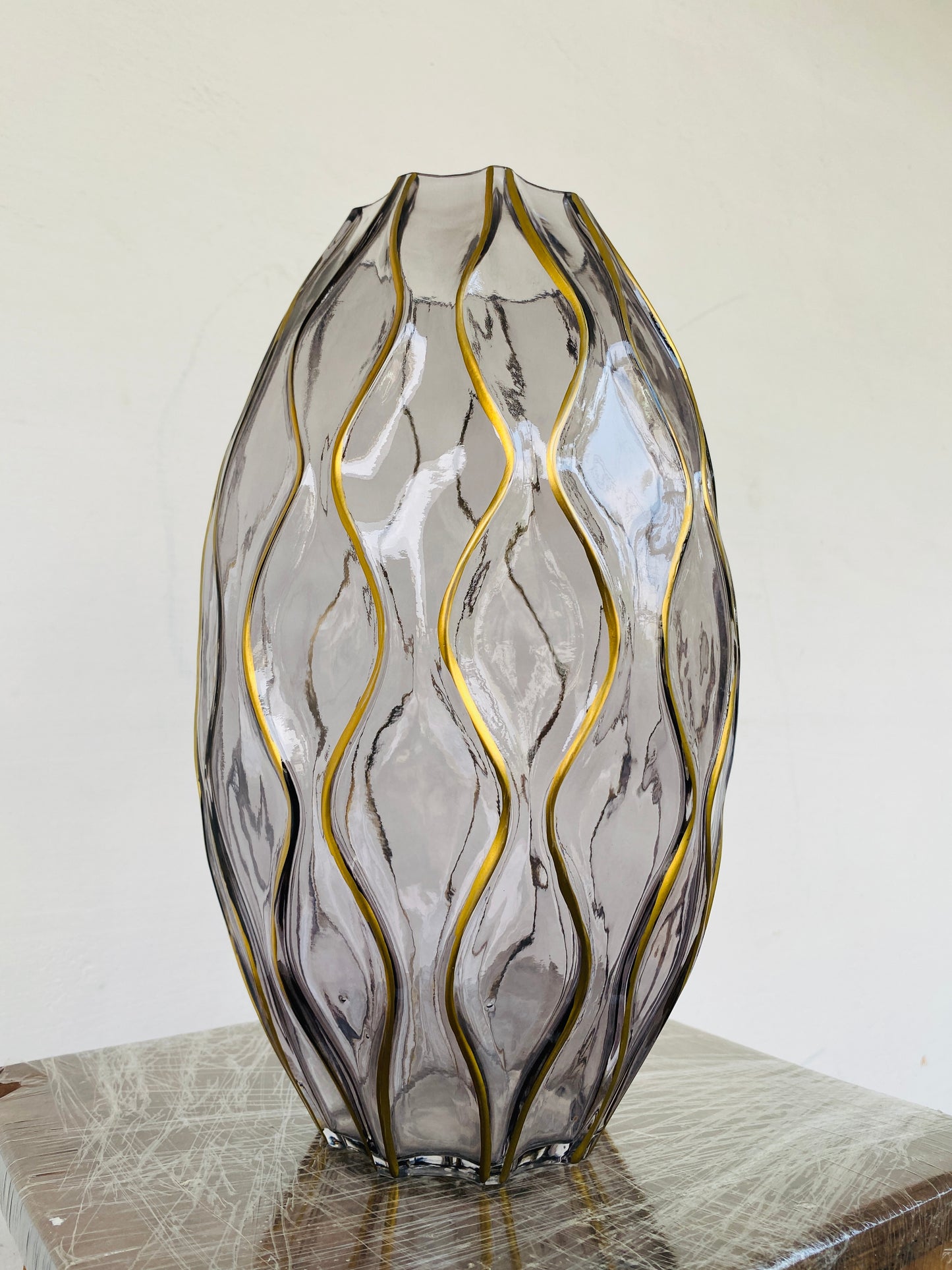 Premium Imported Designer Glass Vase showpiece– Limited Edition