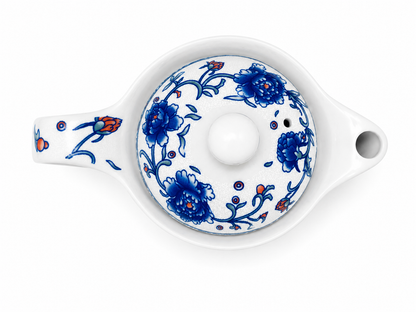 Chinoiserie porcelain teapot with stainless steel infuser