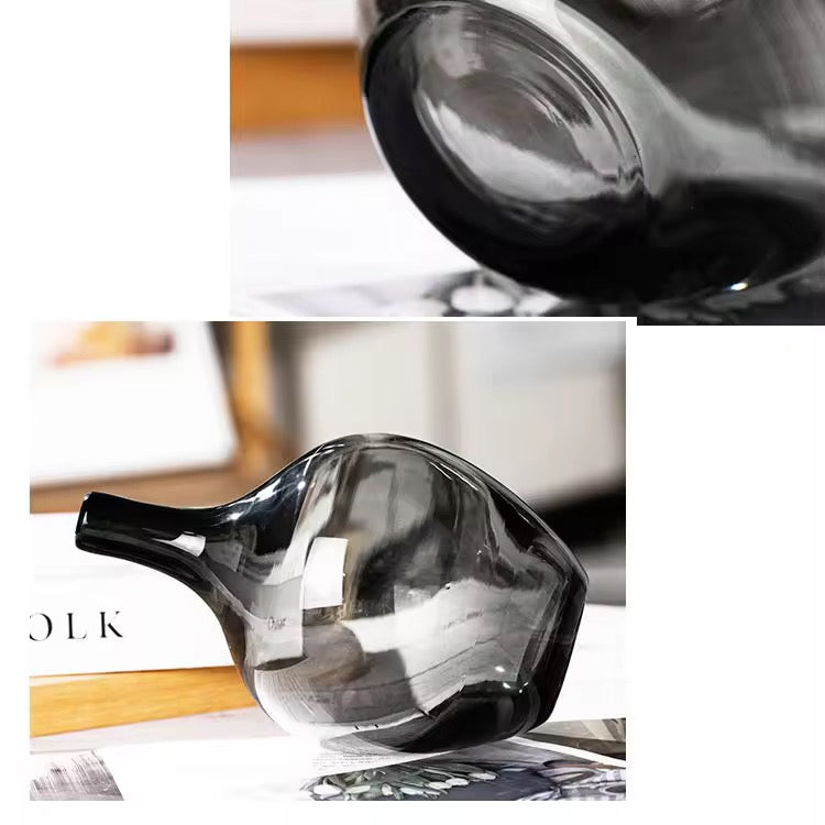 Noir Obsidian Sculpted Glass Vase – Black