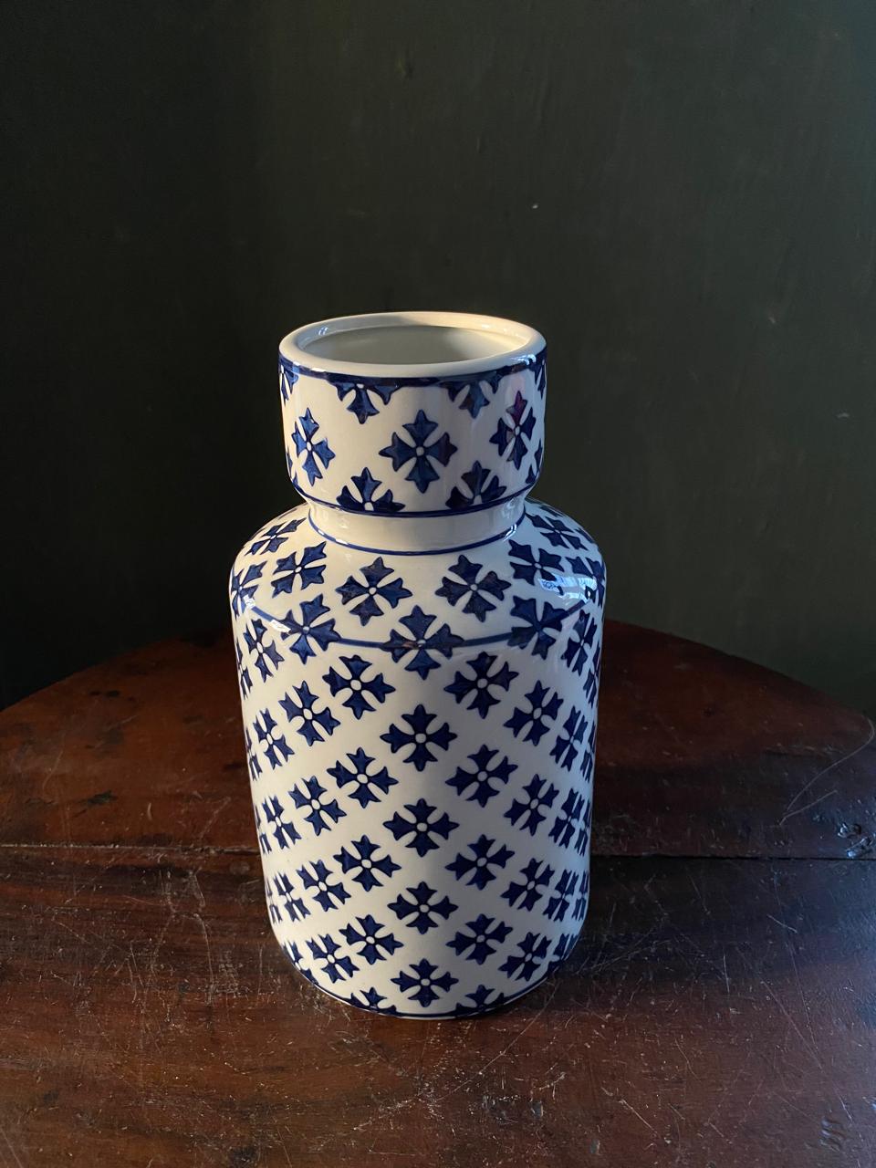 imported ceramic Decorative Luxury Blue White Chinese home decor Flower Vase
