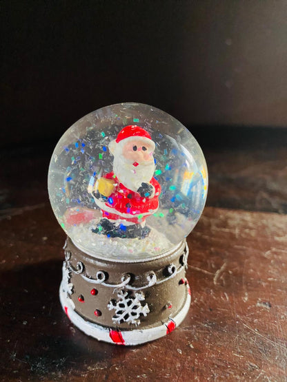 Christmas Snow Globe Set of 2 – Santa & Gingerbread Man